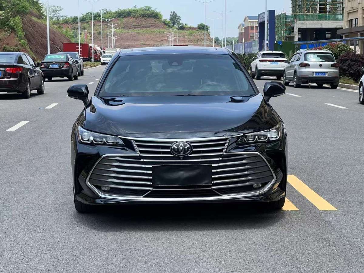 丰田 亚洲龙  2019款 2.0L XLE尊享版图片