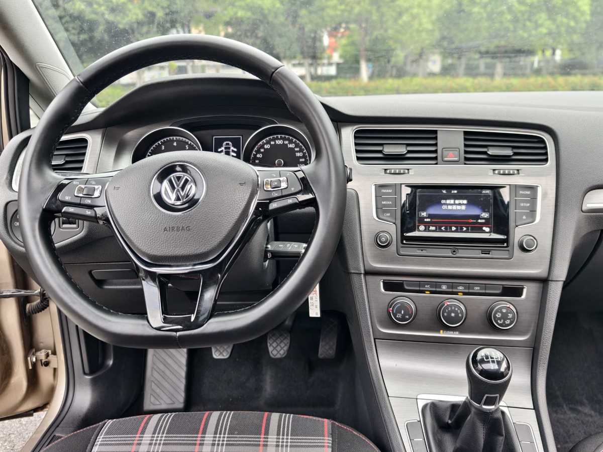 大眾 高爾夫  2016款 230TSI 手動舒適型圖片