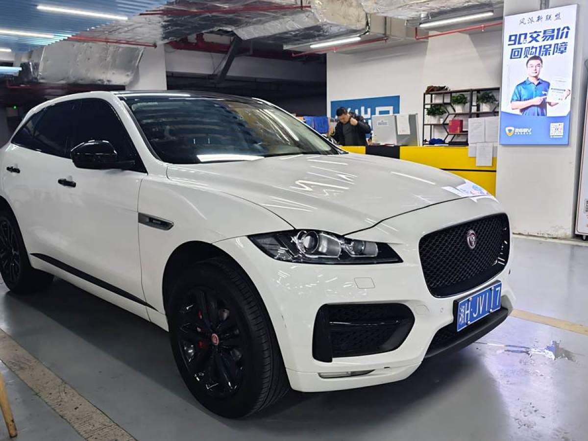 捷豹 F-PACE  2018款 3.0 SC 四驅(qū)R-Sport運(yùn)動(dòng)版圖片