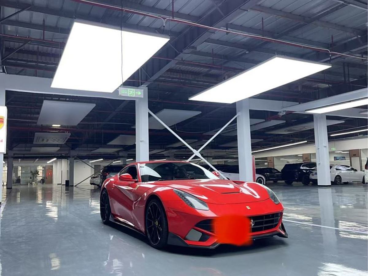 法拉利 F12berlinetta  2013款 6.3L 標(biāo)準(zhǔn)型圖片