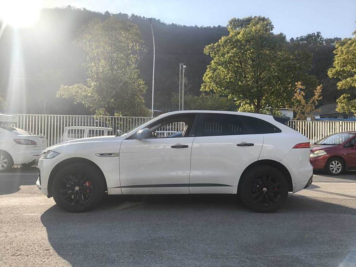 捷豹 F-PACE  2018款 3.0 SC 四驅(qū)R-Sport運(yùn)動(dòng)版圖片