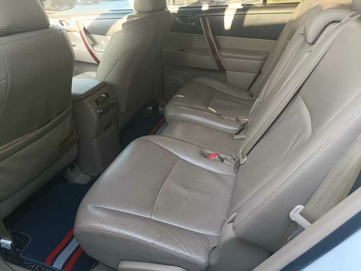 豐田 漢蘭達  2013款 2.7L 兩驅(qū)5座紫金版圖片