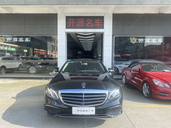 奔驰 奔驰E级  2020款 E 300 L 运动时尚型