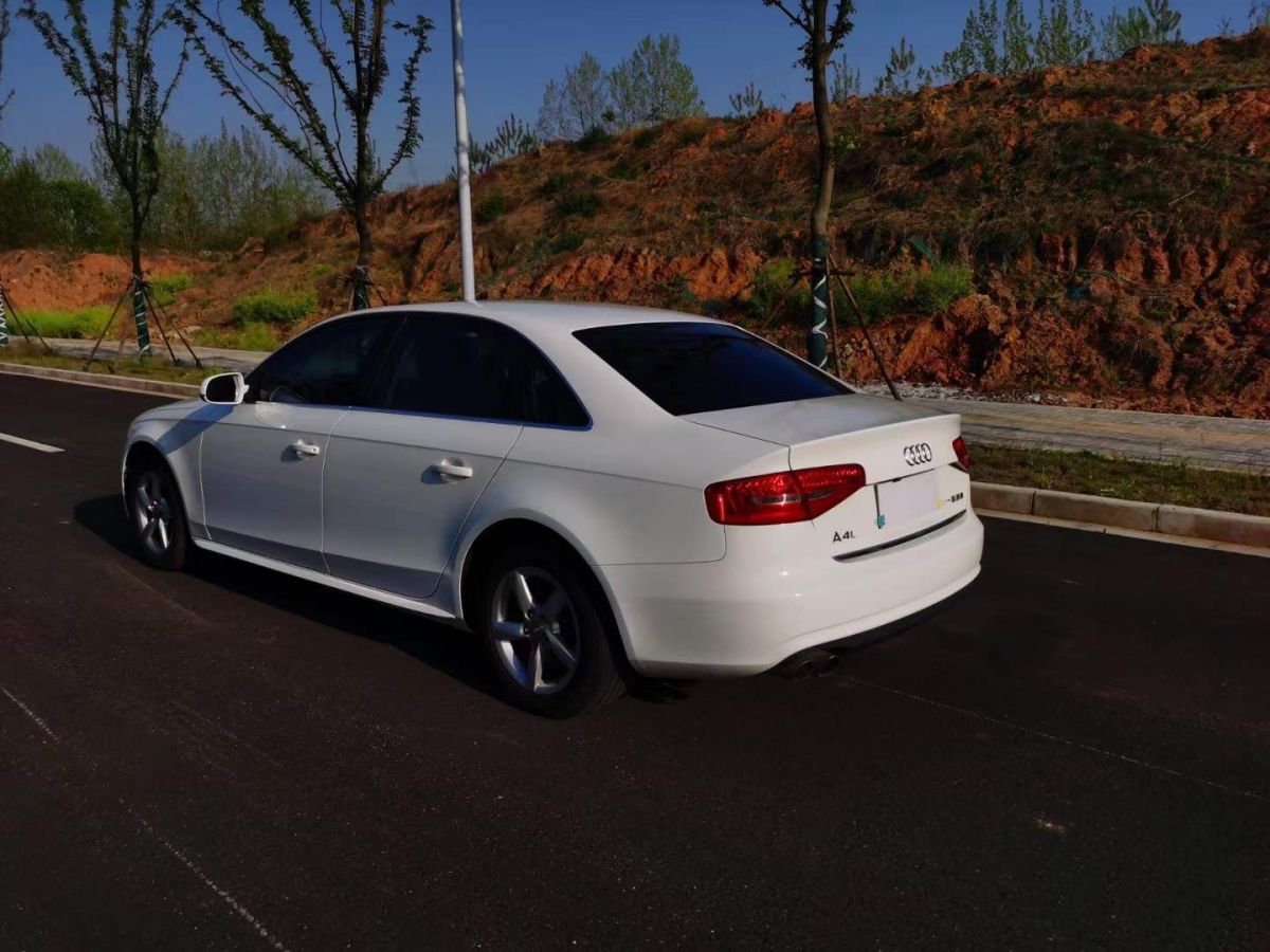 奧迪 奧迪a4l 2015款 a4l 1.8tfsi 30tfsi 舒適型圖片