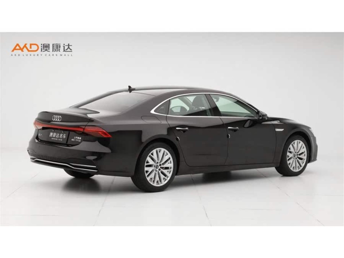 奧迪 奧迪A7L  2024款 45TFSI S-line 筑夢(mèng)型 流晶套裝圖片