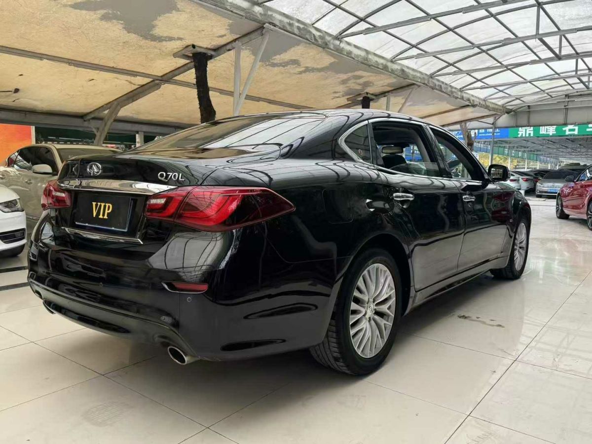 英菲尼迪 Q70  2017款 Q70L 2.5L 奢華版圖片