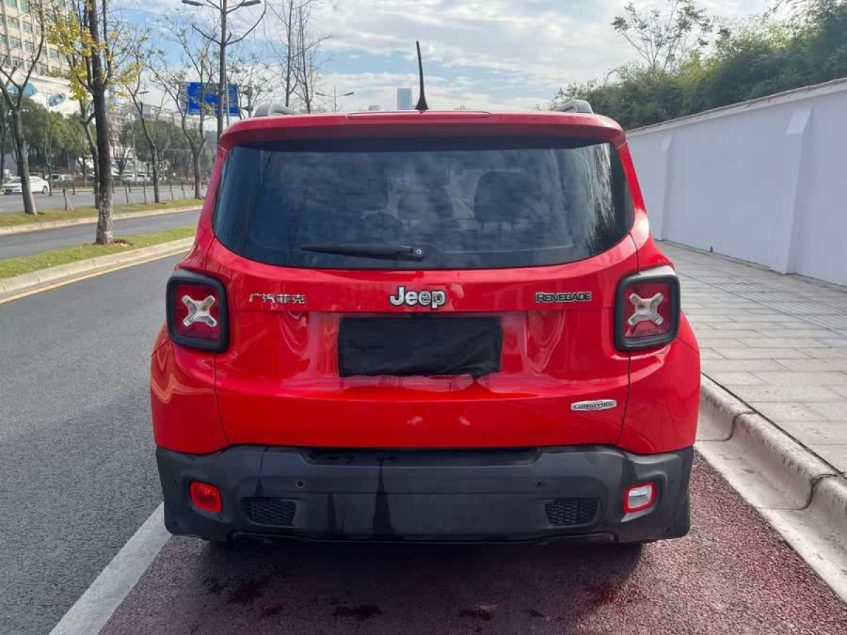 Jeep 自由俠  2017款 180T 自動(dòng)動(dòng)能版+圖片