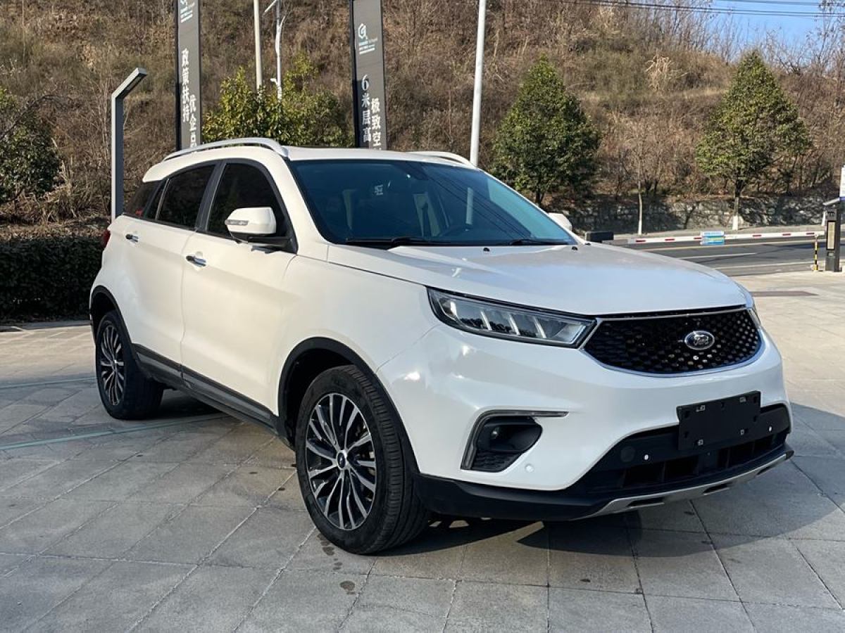 福特 領(lǐng)界  2019款 EcoBoost 145 CVT 48V尊領(lǐng)型PLUS 國VI圖片