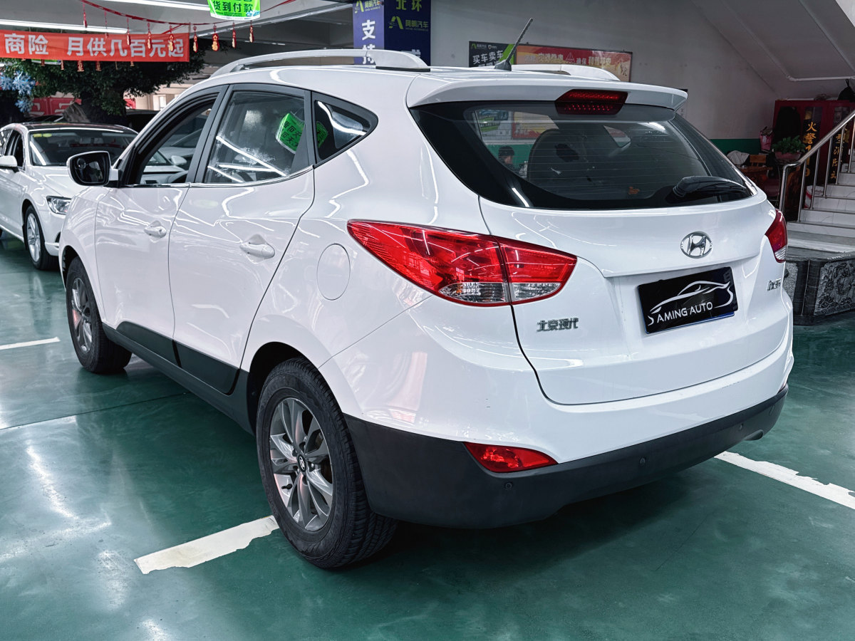 現(xiàn)代 ix35  2015款 2.0L 自動(dòng)兩驅(qū)舒適型 國IV圖片