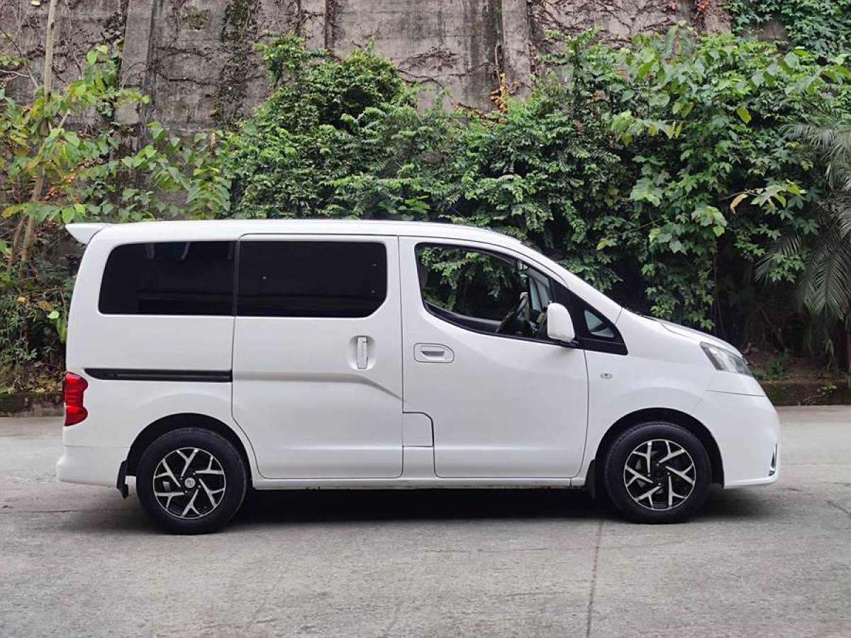 日產(chǎn) NV200  2018款 1.6L CVT尊享型圖片