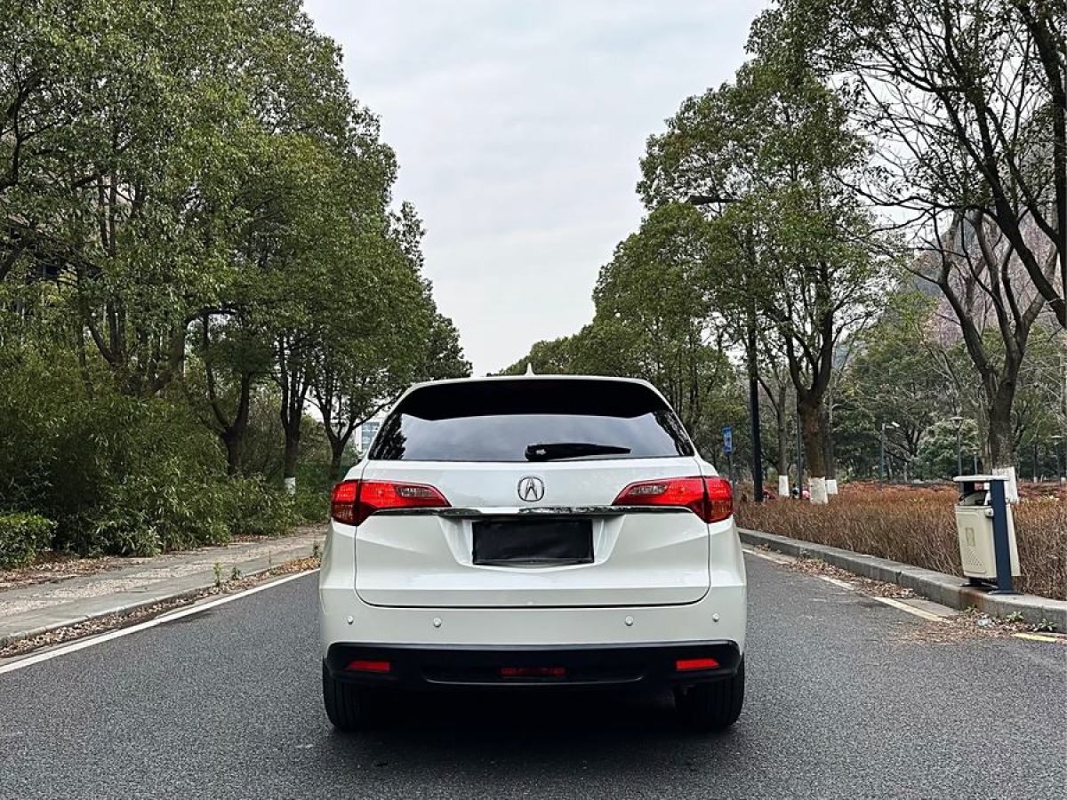 謳歌 RDX  2013款 3.0L 兩驅(qū)精英版圖片