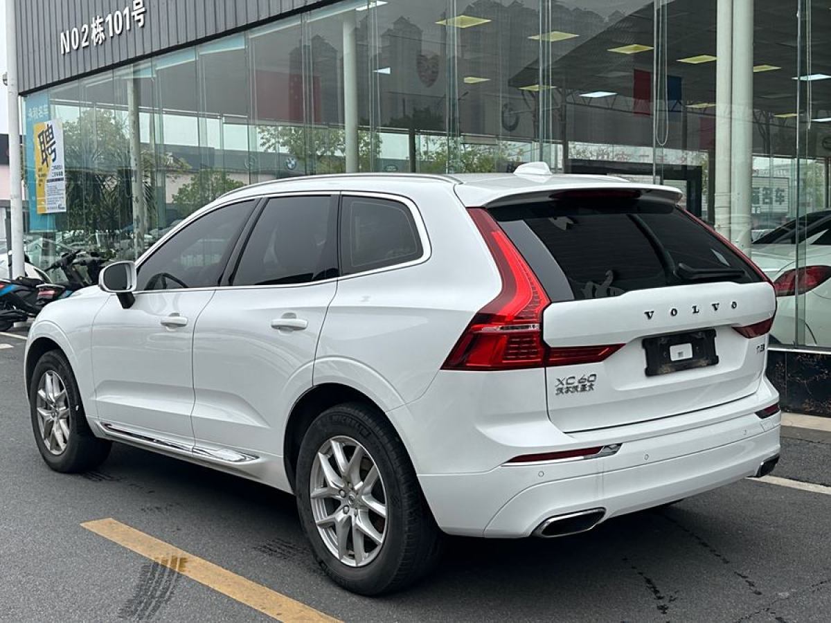 沃爾沃 XC60  2021款 T5 四驅智逸豪華版圖片