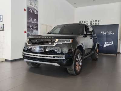 路虎 攬勝  2025款 3.0 L6 400PS 盛世加長版 七座圖片