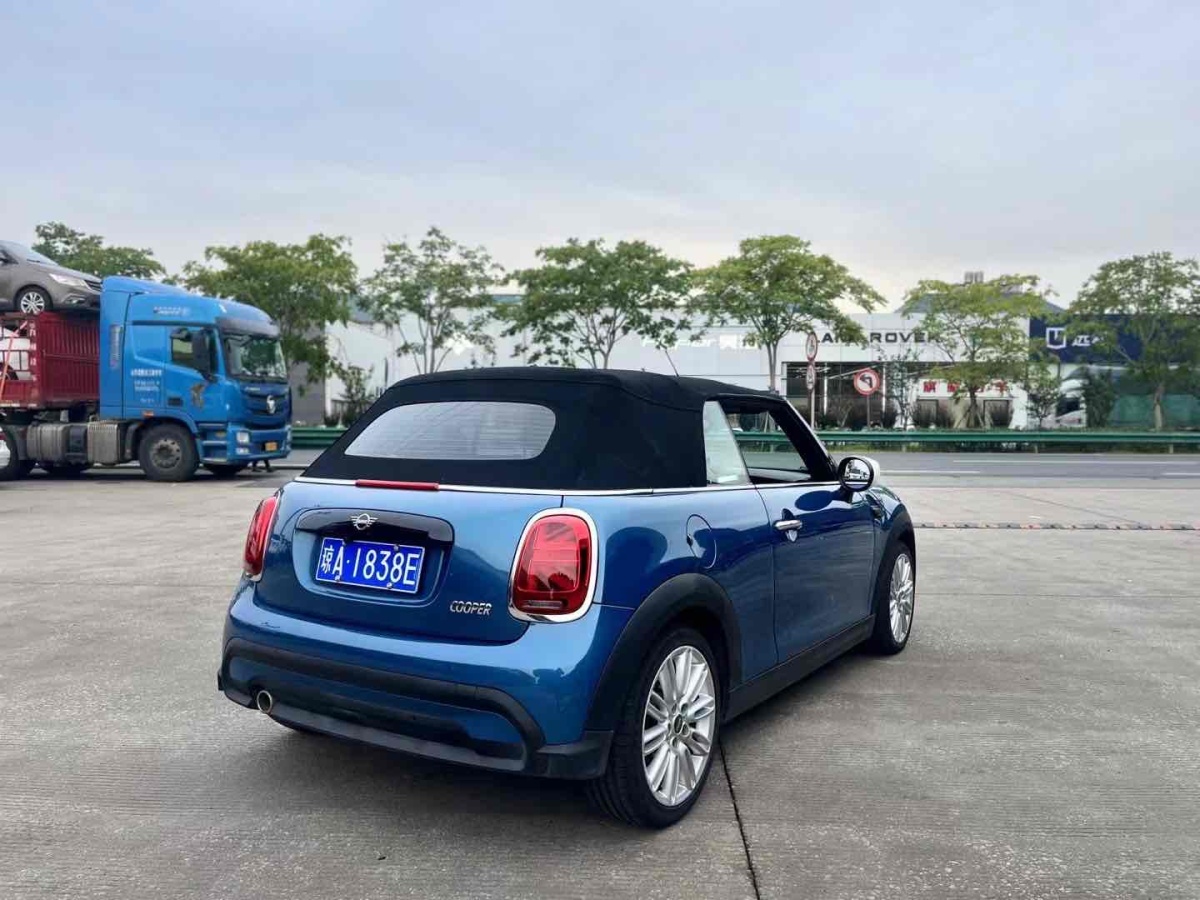 MINI MINI  2022款 改款 1.5T COOPER CABRIO 經(jīng)典派圖片