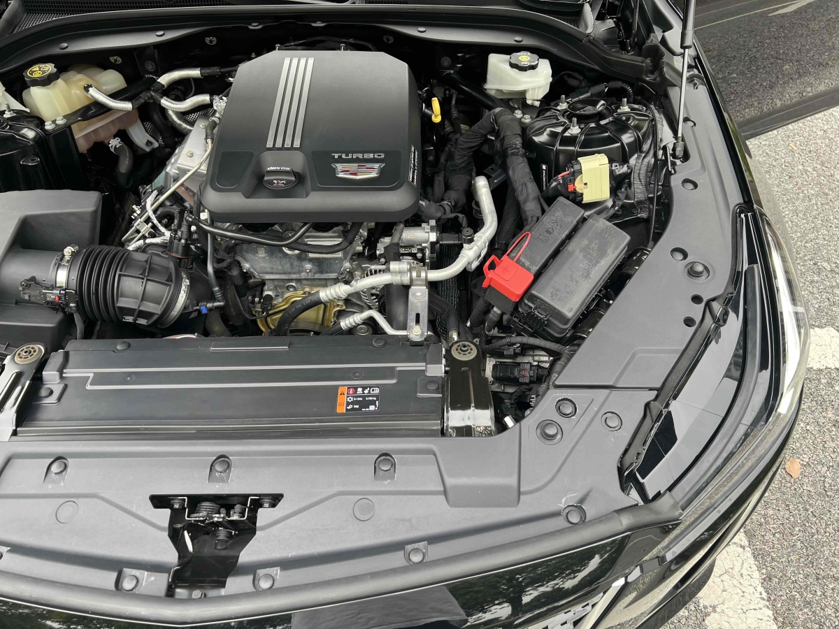 2022年8月凱迪拉克 CT5  2023款 28T 豪華型（標(biāo)準(zhǔn)版）