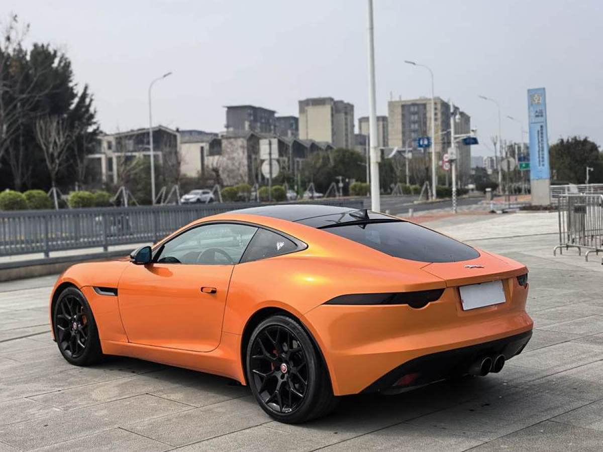 捷豹 F-TYPE  2016款 3.0T 硬頂版圖片