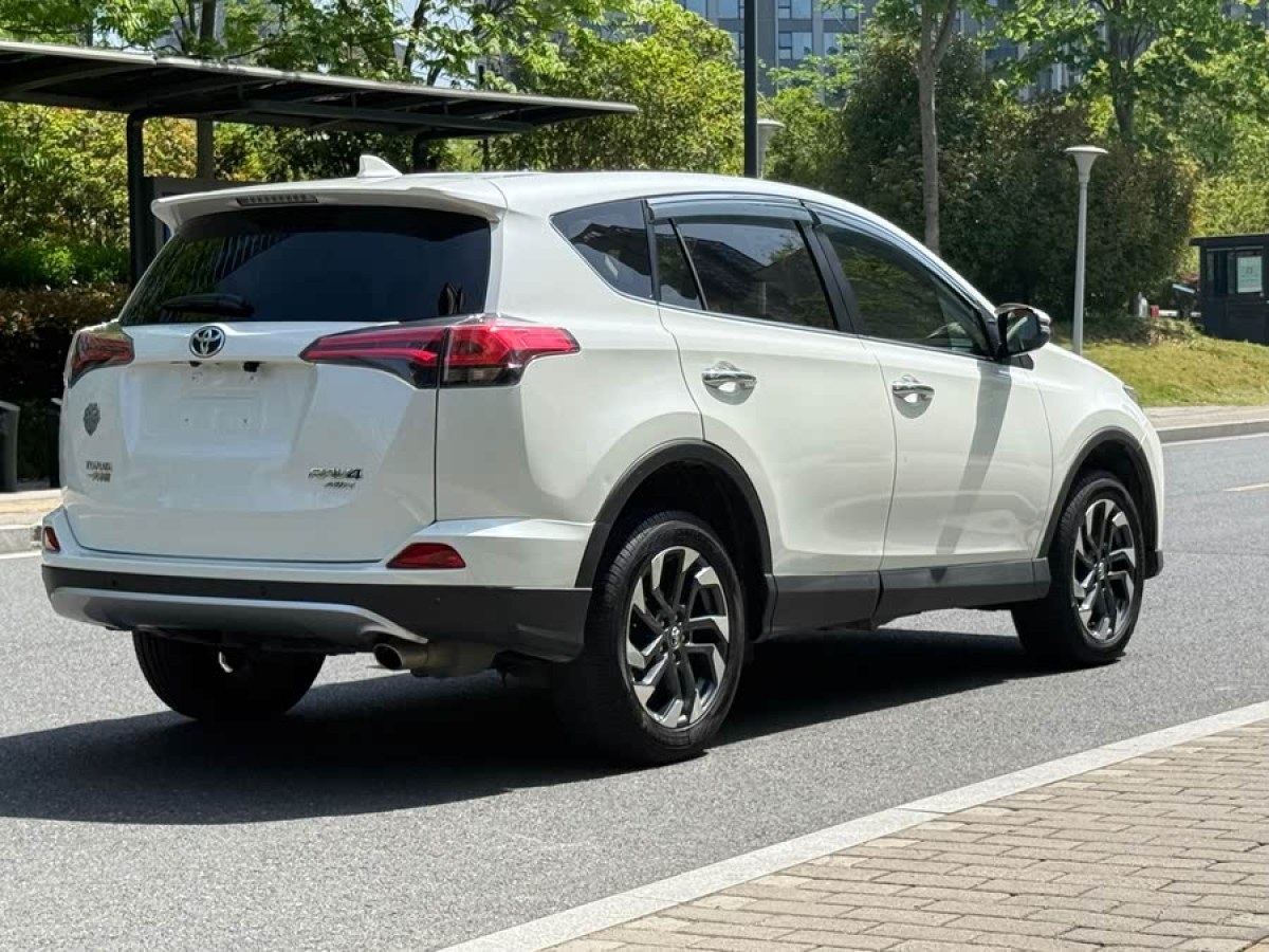 豐田 RAV4榮放  2016款 2.5L 自動四驅(qū)精英版圖片