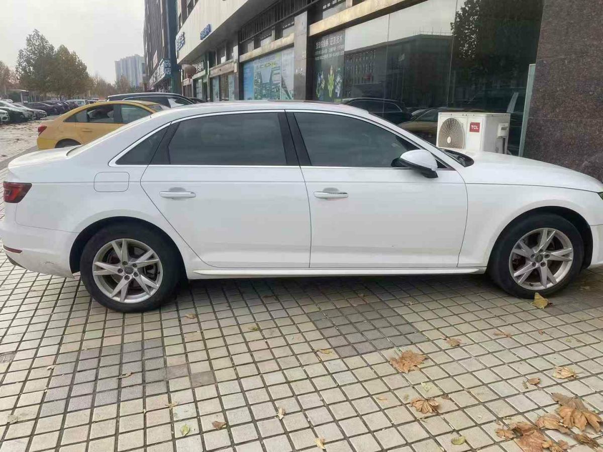 奧迪 奧迪A4L  2018款 30周年年型 30 TFSI 進(jìn)取型圖片