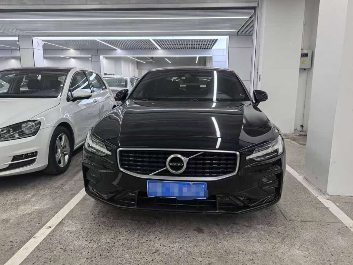 2020年4月沃爾沃 S60L  2020款 T4 智遠(yuǎn)豪華版