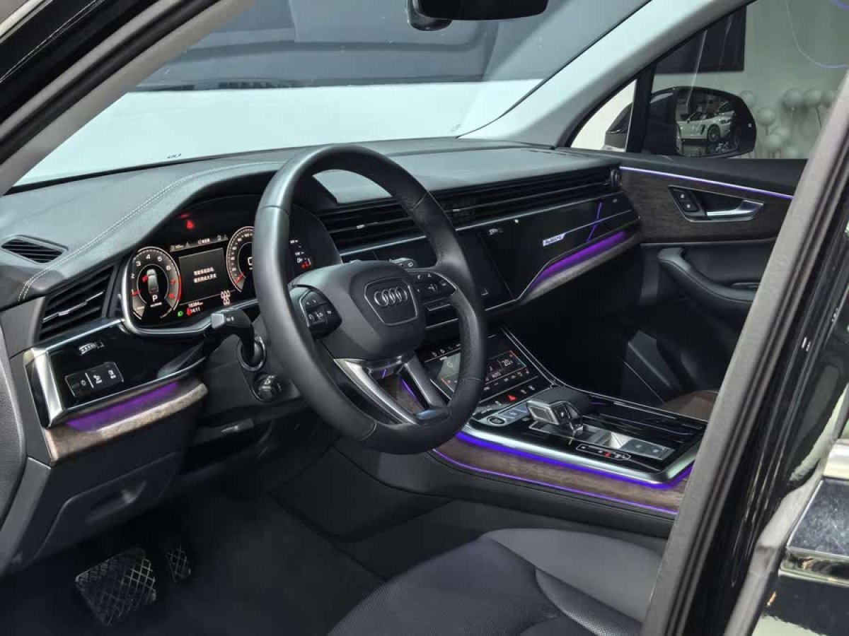 奧迪 奧迪Q7  2023款 45 TFSI quattro S line運(yùn)動型圖片