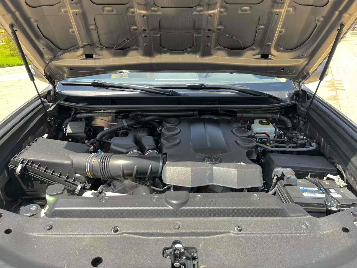 豐田 普拉多  2010款 4.0L 中東版 中配圖片