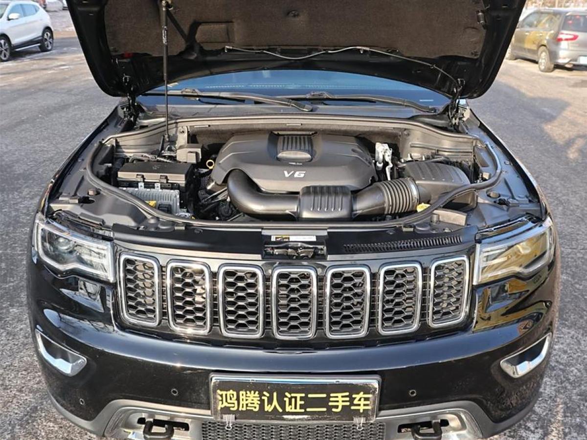 Jeep 大切諾基  2017款 3.0L 舒享導航版圖片