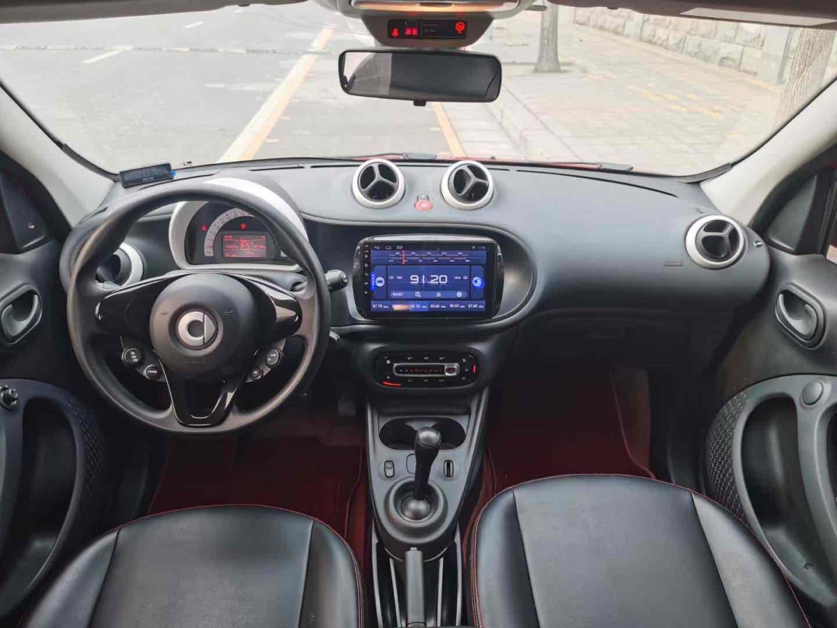 smart forfour  2018款 1.0L 52千瓦靈動版圖片