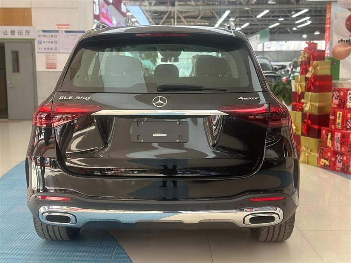 奔馳 奔馳GLE  2024款 改款 GLE 350 4MATIC 時(shí)尚型圖片