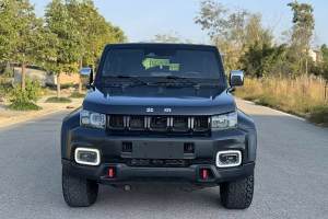 BJ40 北京 2.0D 自動四驅(qū)刀鋒英雄版?zhèn)b客型