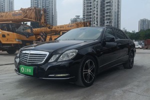 奔馳E級 奔馳 E 200 L CGI優(yōu)雅型