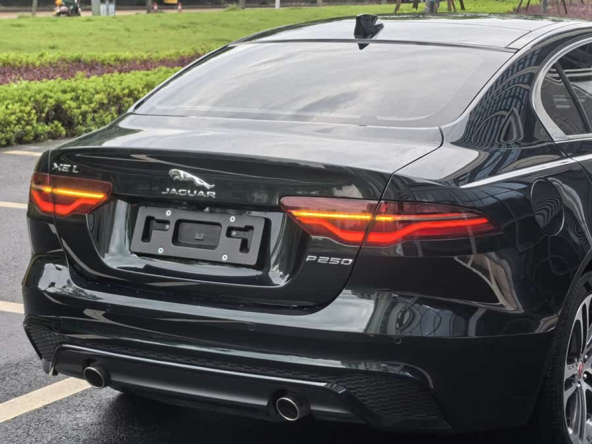 捷豹 XEL  2024款 2.0T 250PS R-DYNAMIC S進(jìn)取運(yùn)動(dòng)版圖片
