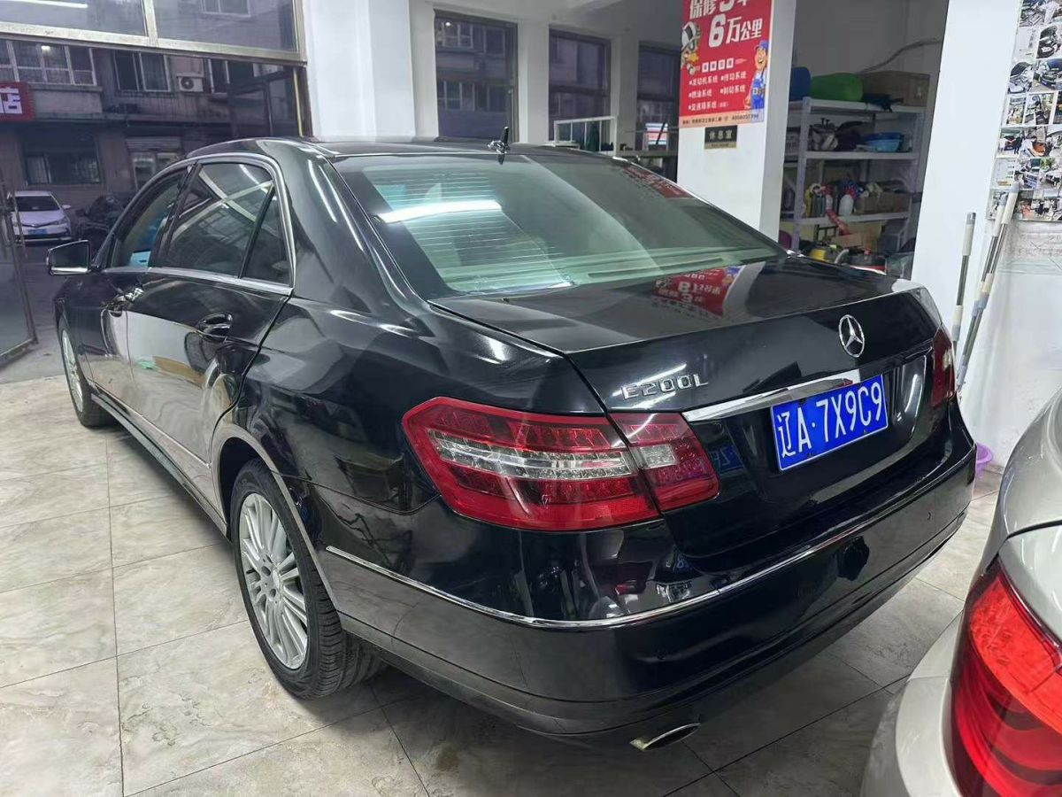 奔馳 奔馳E級(jí)  2012款 E 200 L CGI優(yōu)雅型圖片