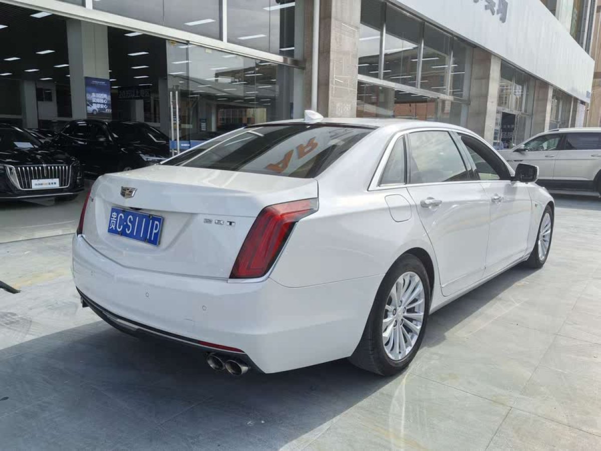 凱迪拉克 CT6  2017款 28T 豪華型圖片