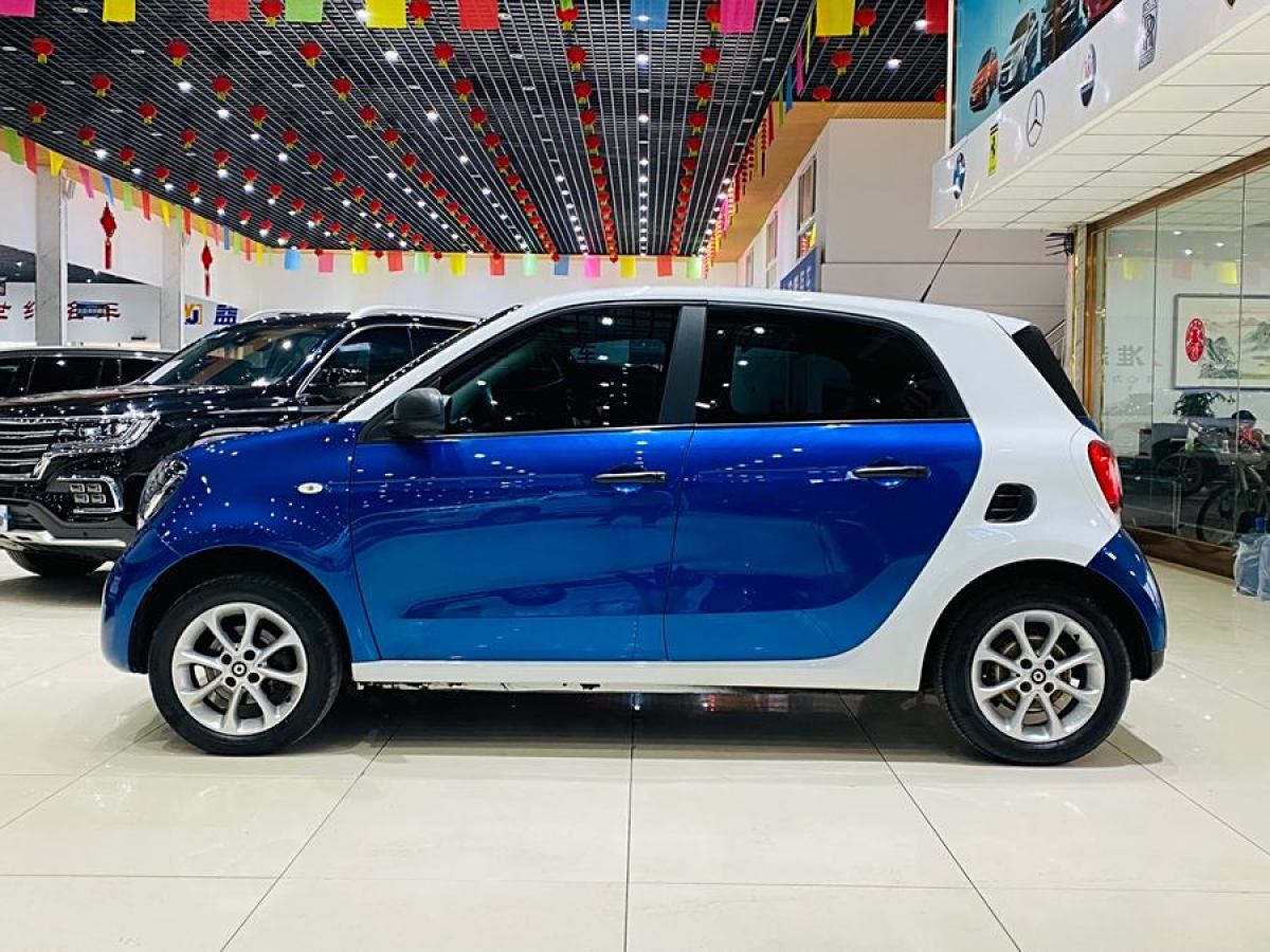 smart forfour  2018款 1.0L 52千瓦靈動版圖片