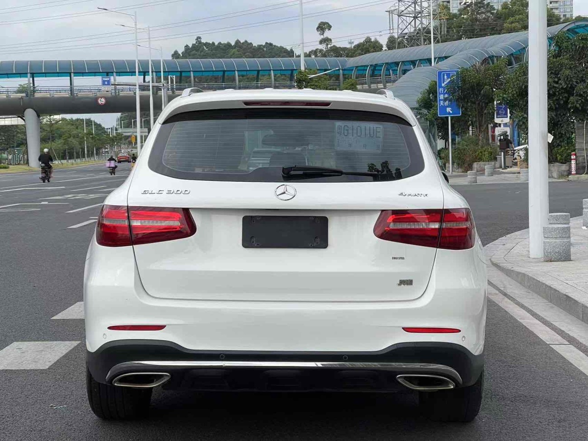 奔馳 奔馳GLC  2017款 GLC 300 4MATIC 動(dòng)感型圖片