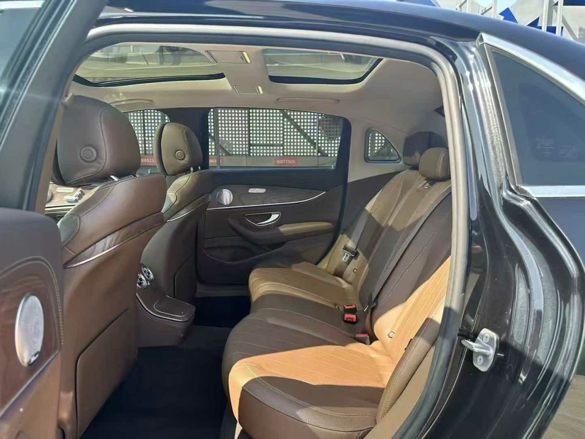 奔馳 奔馳E級  2022款 E 300 L 豪華型圖片