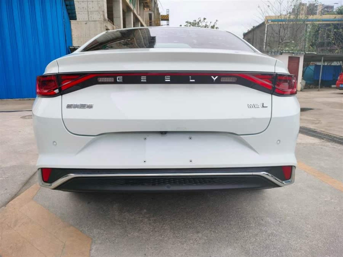吉利 帝豪L  2022款 1.4T CVT尊貴型圖片