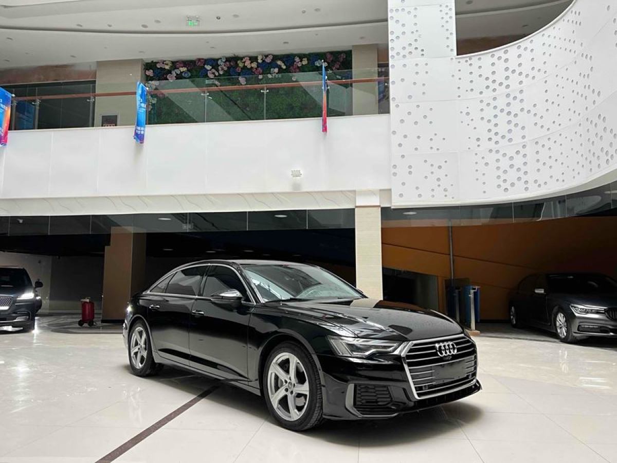 奧迪 奧迪A6L  2021款 45 TFSI quattro 臻選動(dòng)感型圖片