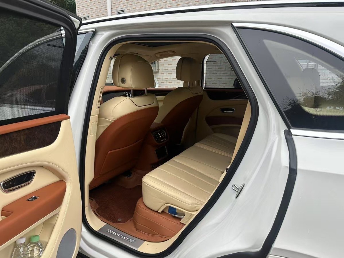 賓利 添越  2021款 4.0T V8圖片