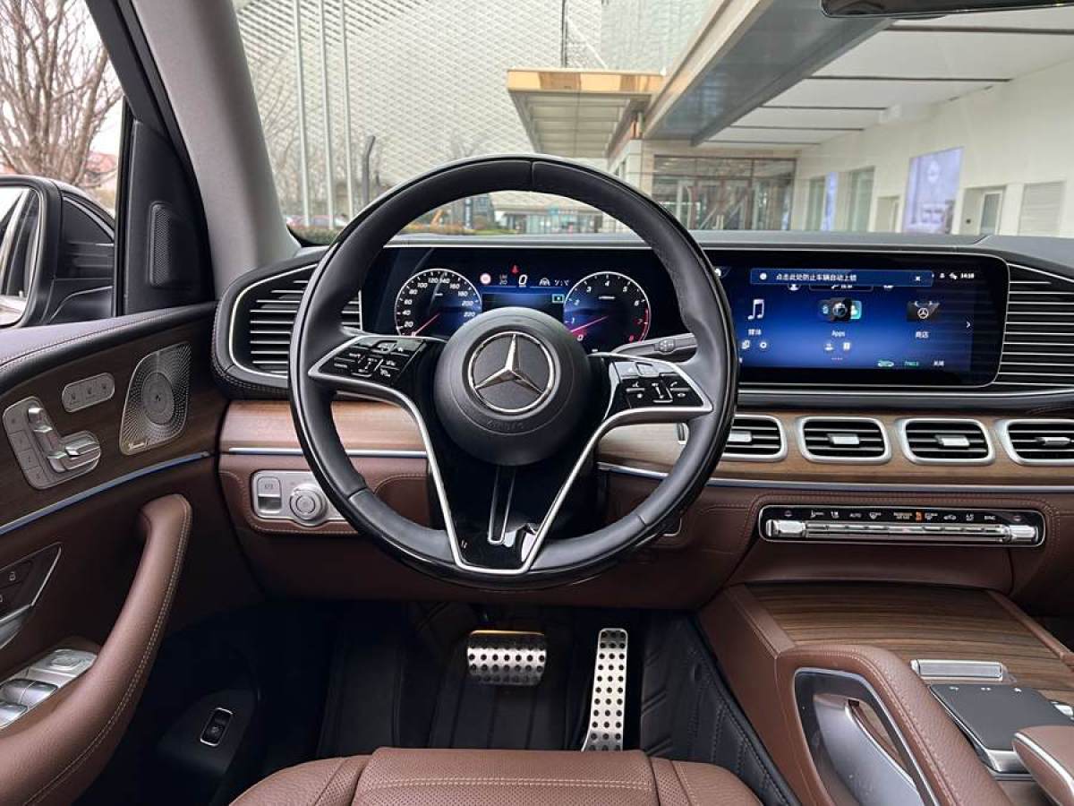 2024年6月奔馳 奔馳GLS  2024款 GLS 450 4MATIC 豪華型