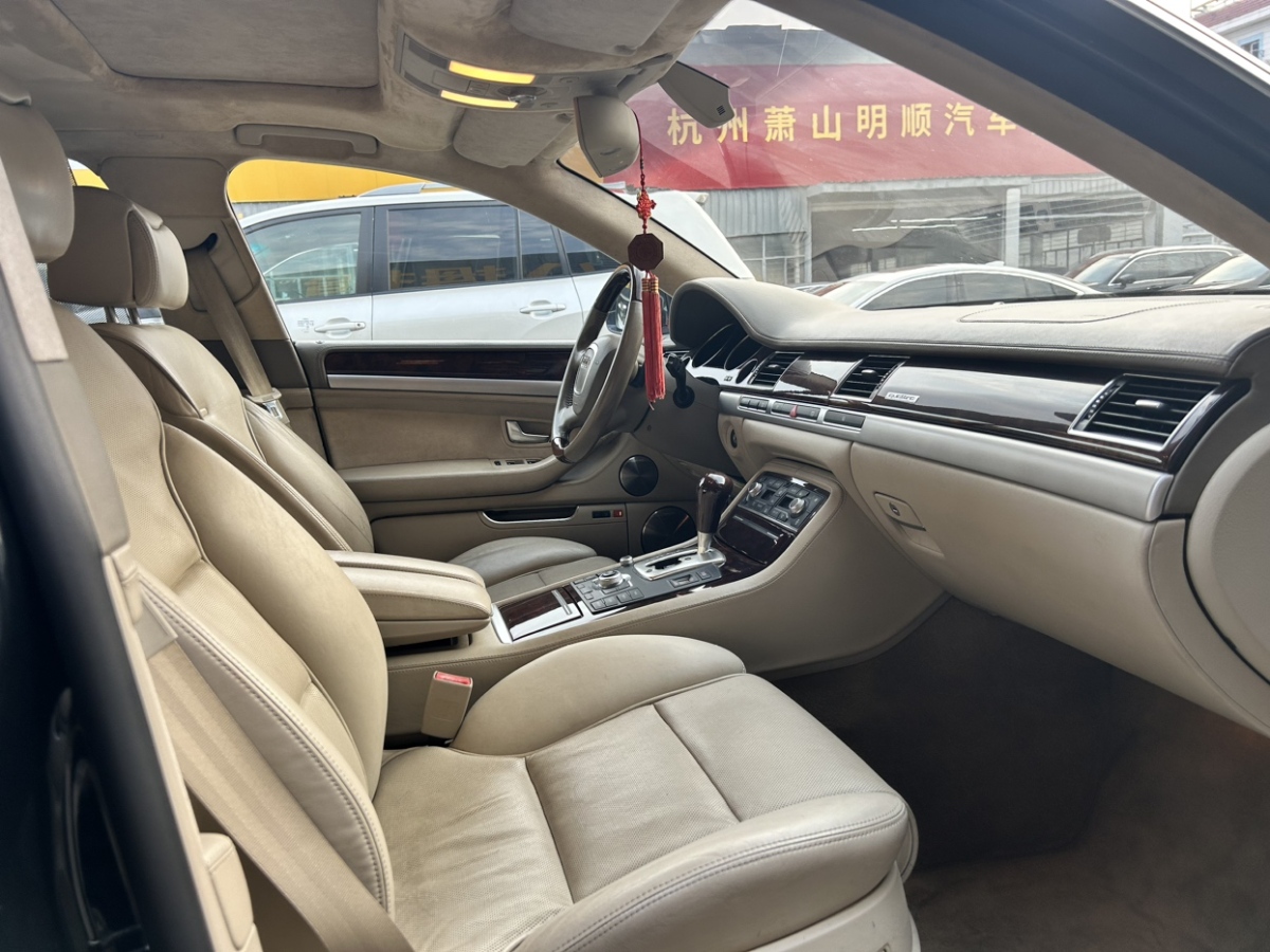 奧迪 奧迪A8  2009款 A8L 6.0 W12 quattro 旗艦型圖片