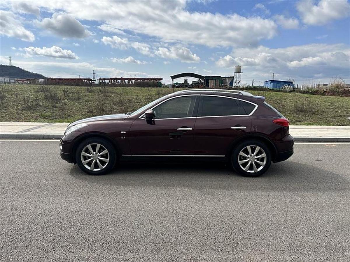 2014年5月英菲尼迪 QX50  2013款 2.5L 四驅(qū)優(yōu)雅版