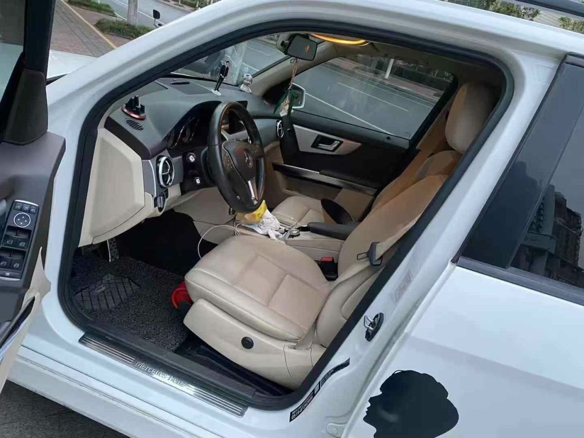 奔馳 奔馳GLK級(jí)  2013款 GLK 300 4MATIC 動(dòng)感型圖片