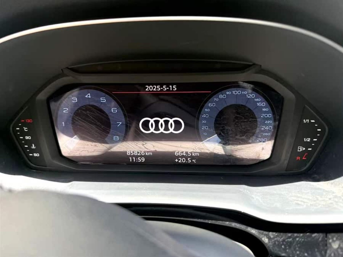 奧迪 奧迪Q3  2020款 35 TFSI 時(shí)尚動(dòng)感型圖片