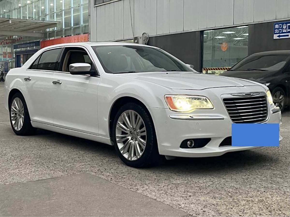 克萊斯勒 300C  2013款 3.6L 尊享版圖片