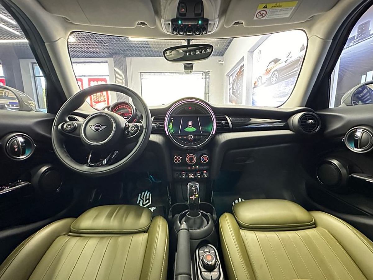 MINI MINI  2019款 1.5T COOPER 經(jīng)典派 五門版圖片