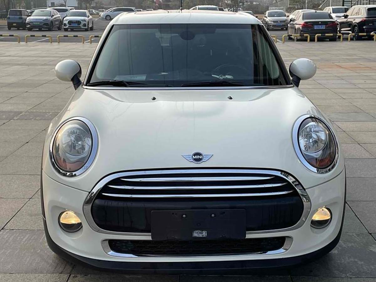 MINI MINI  2016款 1.2T ONE 五門版圖片