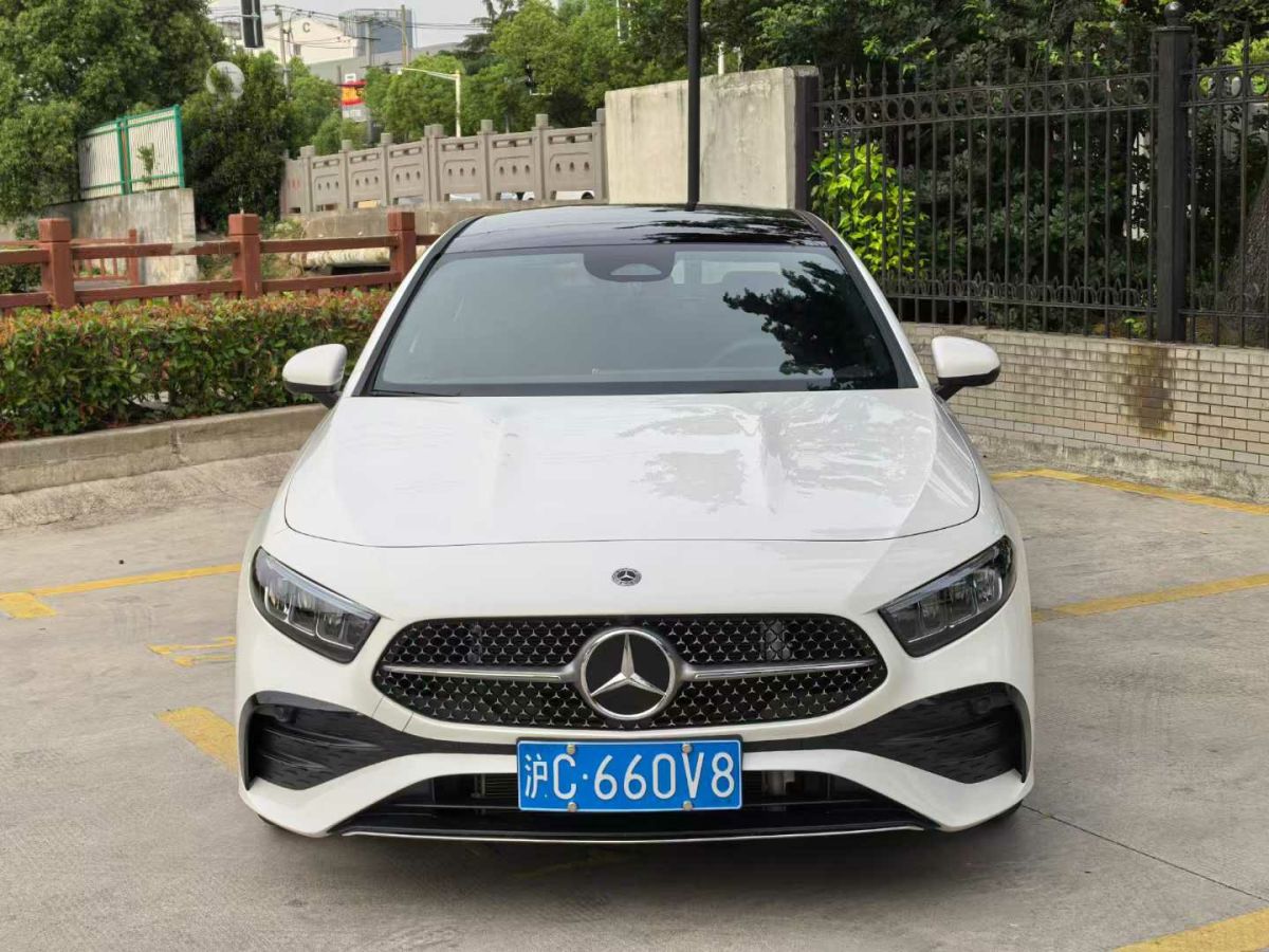 奔馳 奔馳A級(jí)  2025款 A 180 L圖片