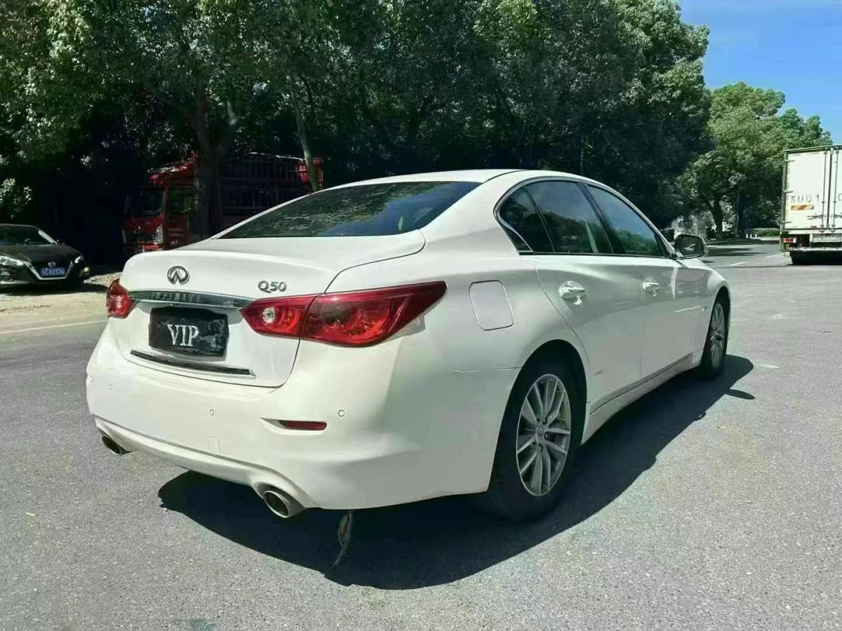 英菲尼迪 Q50L  2015款 2.0T 悅享版圖片