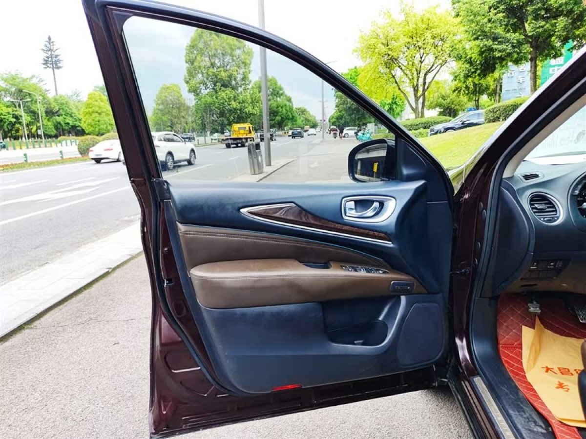 英菲尼迪 QX60  2020款 2.5 S/C Hybrid 兩驅(qū)卓越版 國VI圖片
